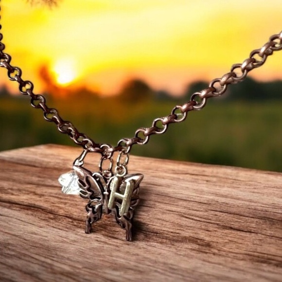 Harry Styles inspired butterfly Initial H and crystal necklace - Picture 14 of 15